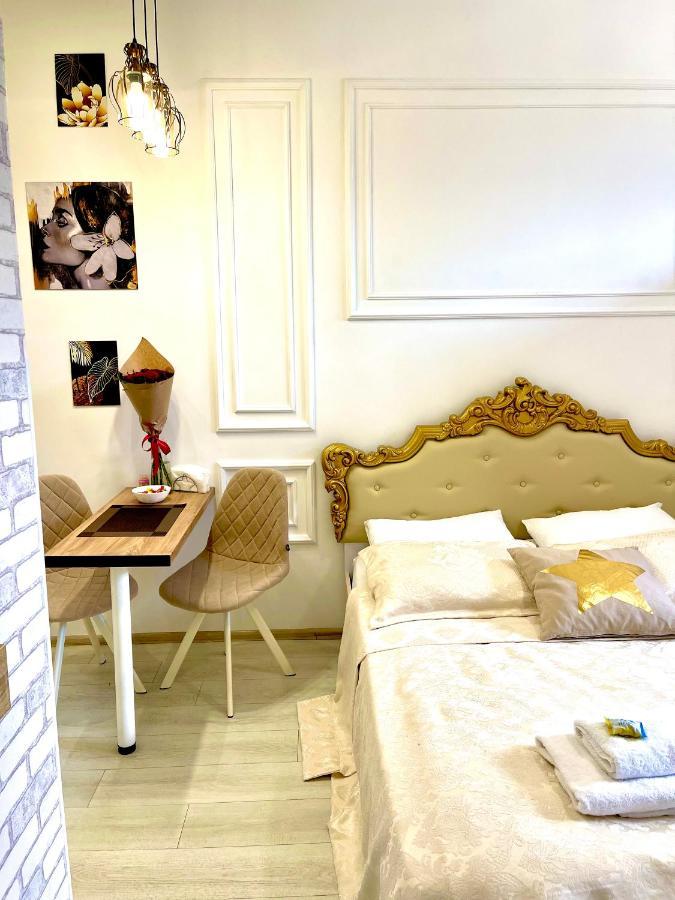 Vintage Apartment Kotlyarska10 Leopoli Esterno foto